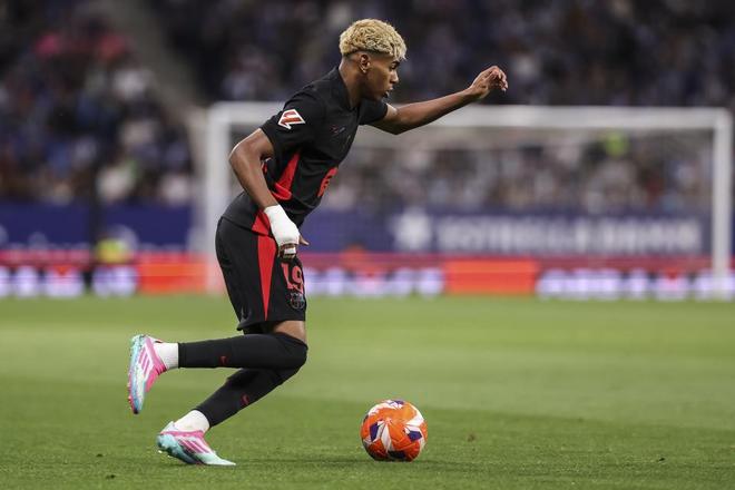 英超3连平！曼联2-2战平保级队：谢什科梅开二度 海文倒霉蛋